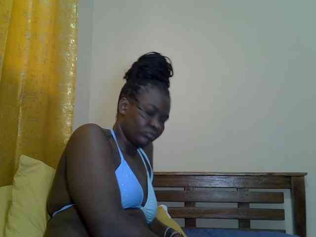 Prettyliz30 webcam