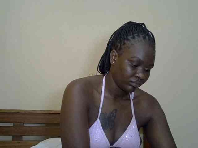 Prettyliz30 webcam