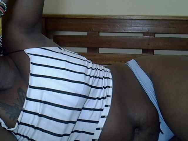 Prettyliz30 webcam