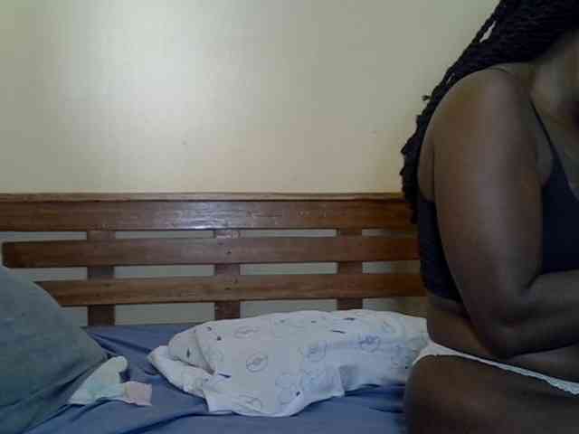 Prettyliz30 webcam