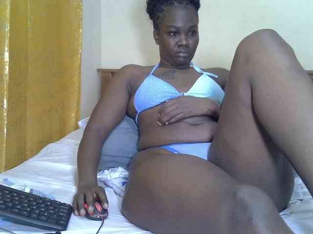 Prettyliz30 webcam