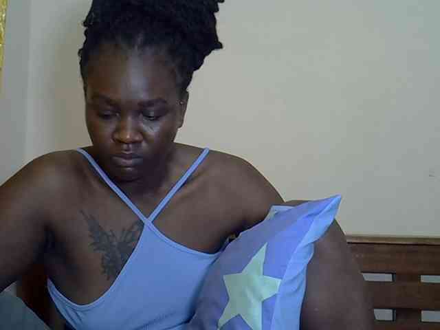 Prettyliz30 webcam