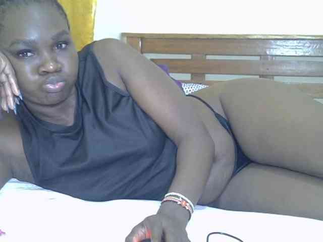 Prettyliz30 webcam