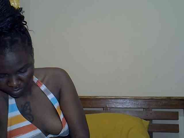 Prettyliz30 webcam