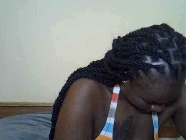 Prettyliz30 webcam