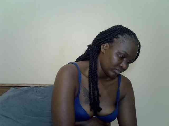 Prettyliz30 webcam