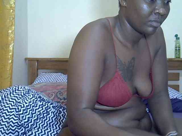 Prettyliz30 webcam