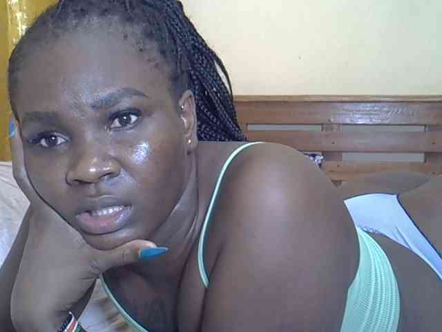 Prettyliz30 webcam