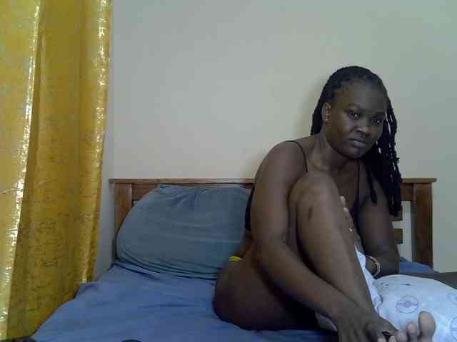 Prettyliz30 webcam