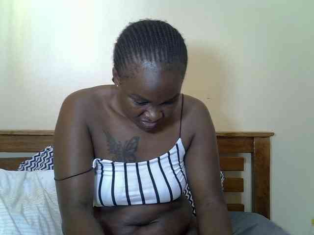 Prettyliz30 webcam