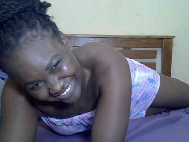 Prettyliz30 webcam