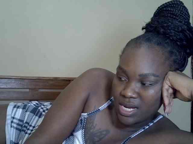 Prettyliz30 webcam