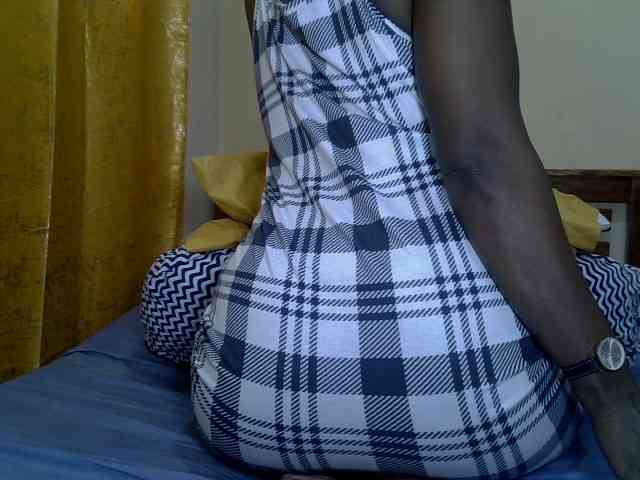 Prettyliz30 webcam