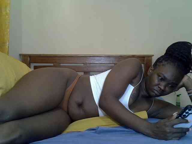 Prettyliz30 webcam