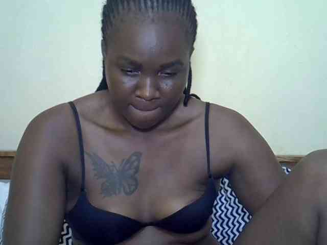 Prettyliz30 webcam