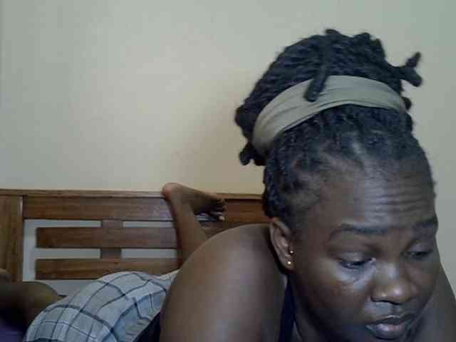 Prettyliz30 webcam