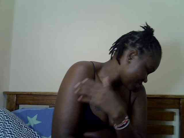 Prettyliz30 webcam