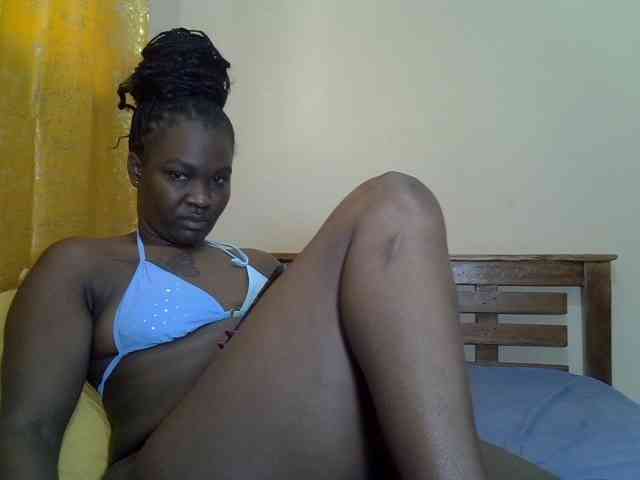 Prettyliz30 webcam