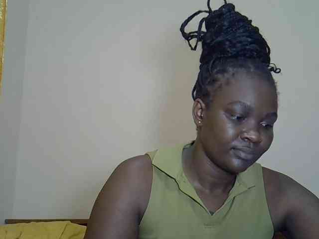 Prettyliz30 webcam