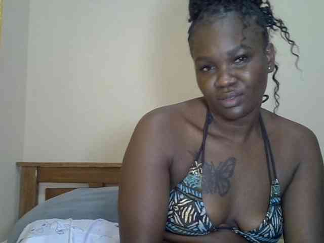 Prettyliz30 webcam