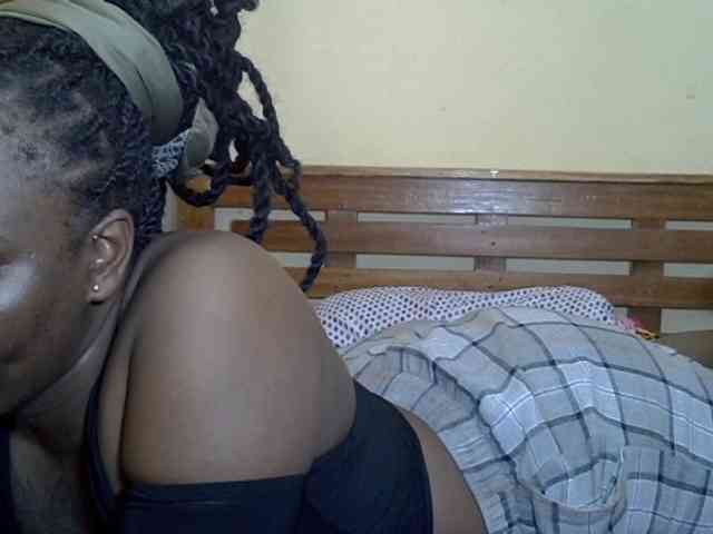 Prettyliz30 webcam