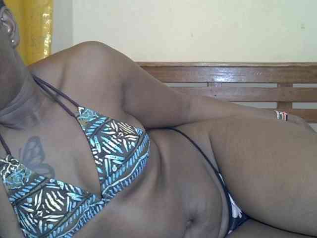 Prettyliz30 webcam
