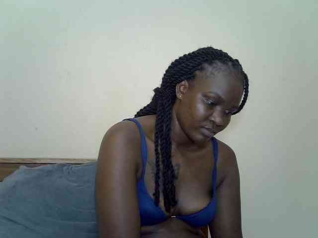 Prettyliz30 webcam