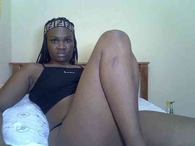 Prettyliz30 webcam