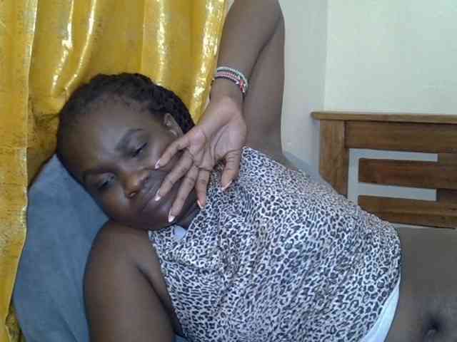 Prettyliz30 webcam