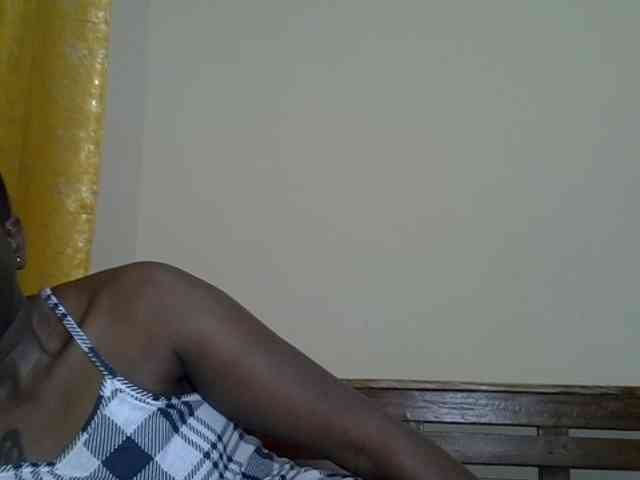 Prettyliz30 webcam