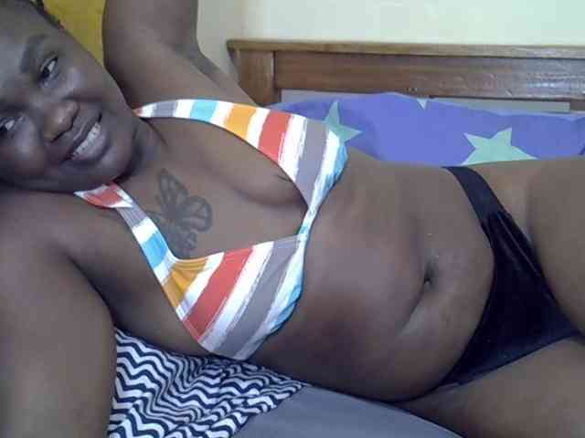 Prettyliz30 Live Webcam on BongaCams