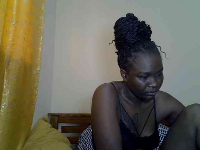 Prettyliz30 webcam