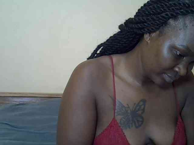 Prettyliz30 webcam