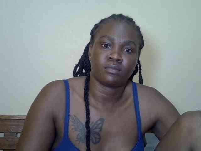 Prettyliz30 webcam