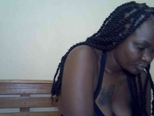Prettyliz30 webcam