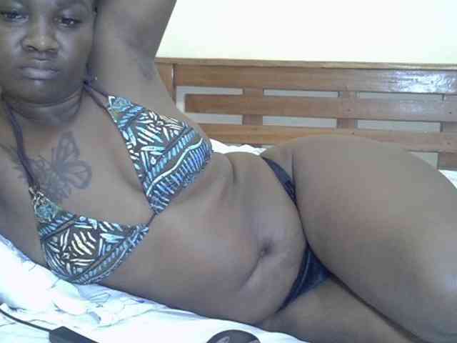Prettyliz30 webcam