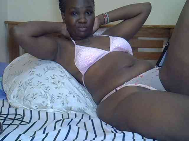 Prettyliz30 webcam