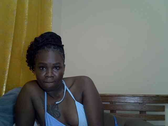 Prettyliz30 webcam