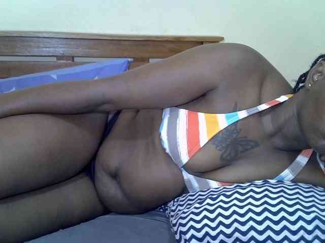 Prettyliz30 webcam