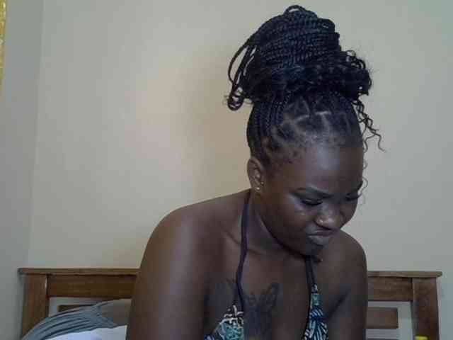 Prettyliz30 webcam