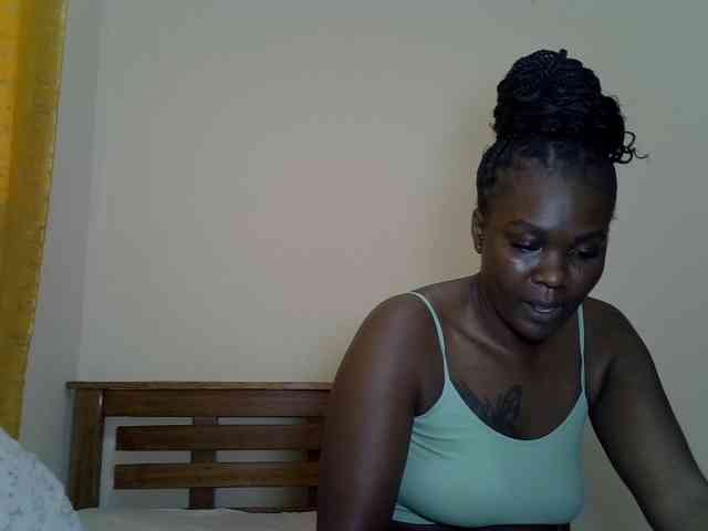 Prettyliz30 webcam