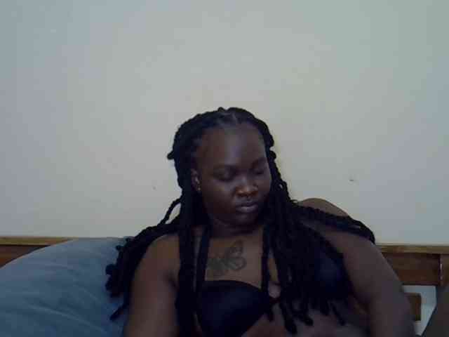 Prettyliz30 webcam