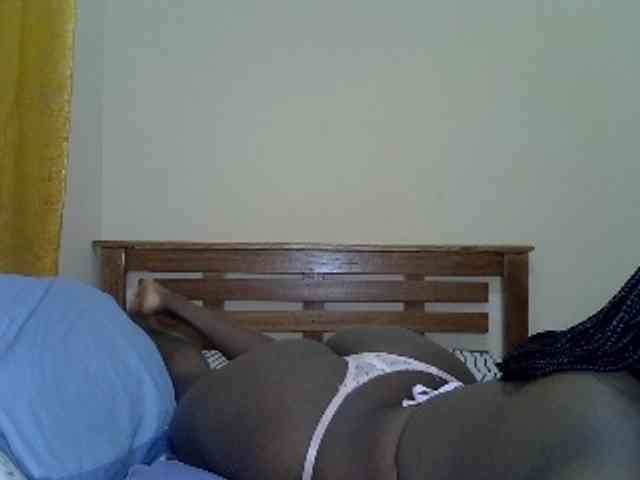Prettyliz30 webcam