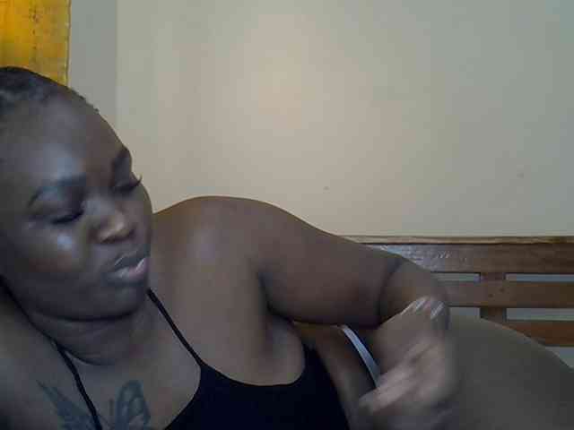 Prettyliz30 webcam