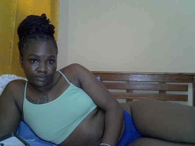 Prettyliz30 webcam