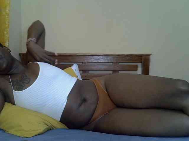 Prettyliz30 webcam