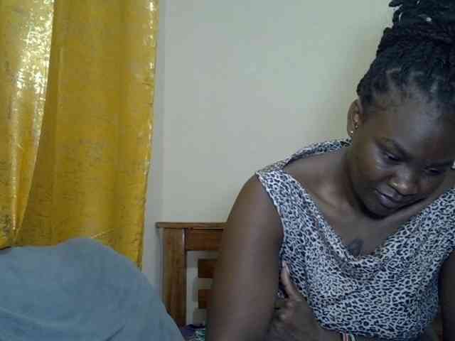 Prettyliz30 webcam