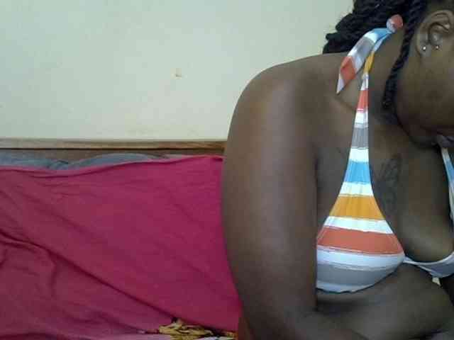 Prettyliz30 webcam