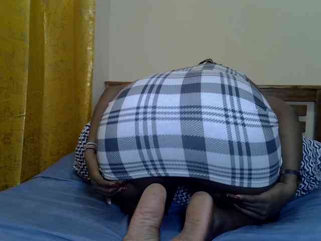 Prettyliz30 webcam