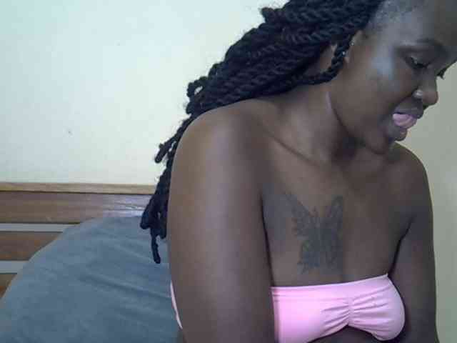 Prettyliz30 webcam